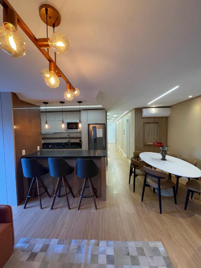 Apartamento Espetacular, 2 Suites, A 30M Da Rua Coberta グラマド エクステリア 写真