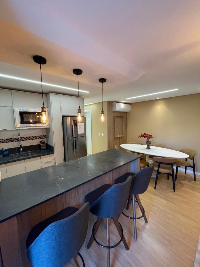 Apartamento Espetacular, 2 Suites, A 30M Da Rua Coberta グラマド エクステリア 写真