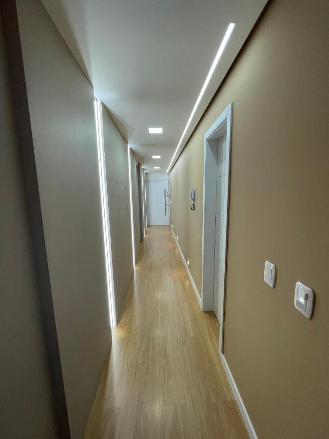 Apartamento Espetacular, 2 Suites, A 30M Da Rua Coberta グラマド エクステリア 写真