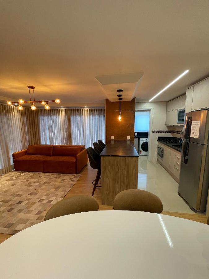 Apartamento Espetacular, 2 Suites, A 30M Da Rua Coberta グラマド エクステリア 写真